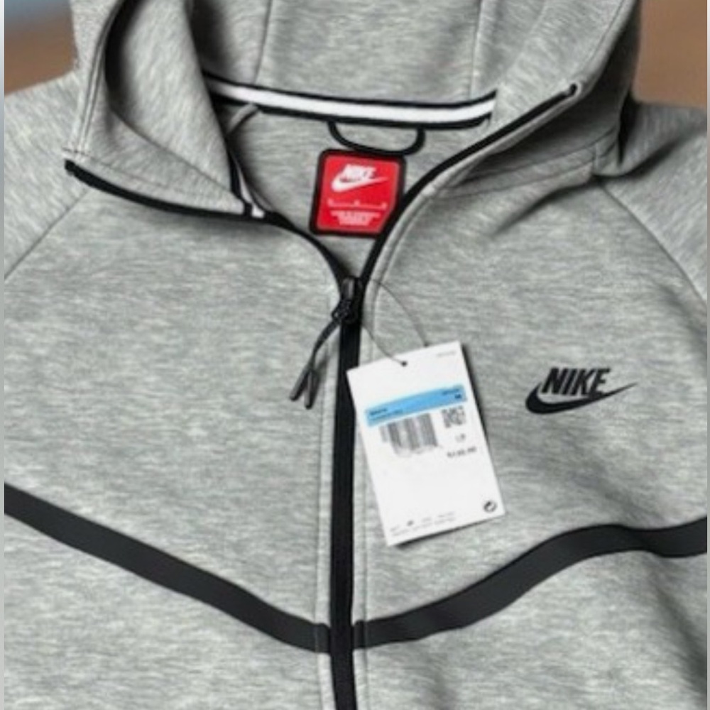 Nike tech fleece full zip hv0949-063Gray Full-Zip Hoodie